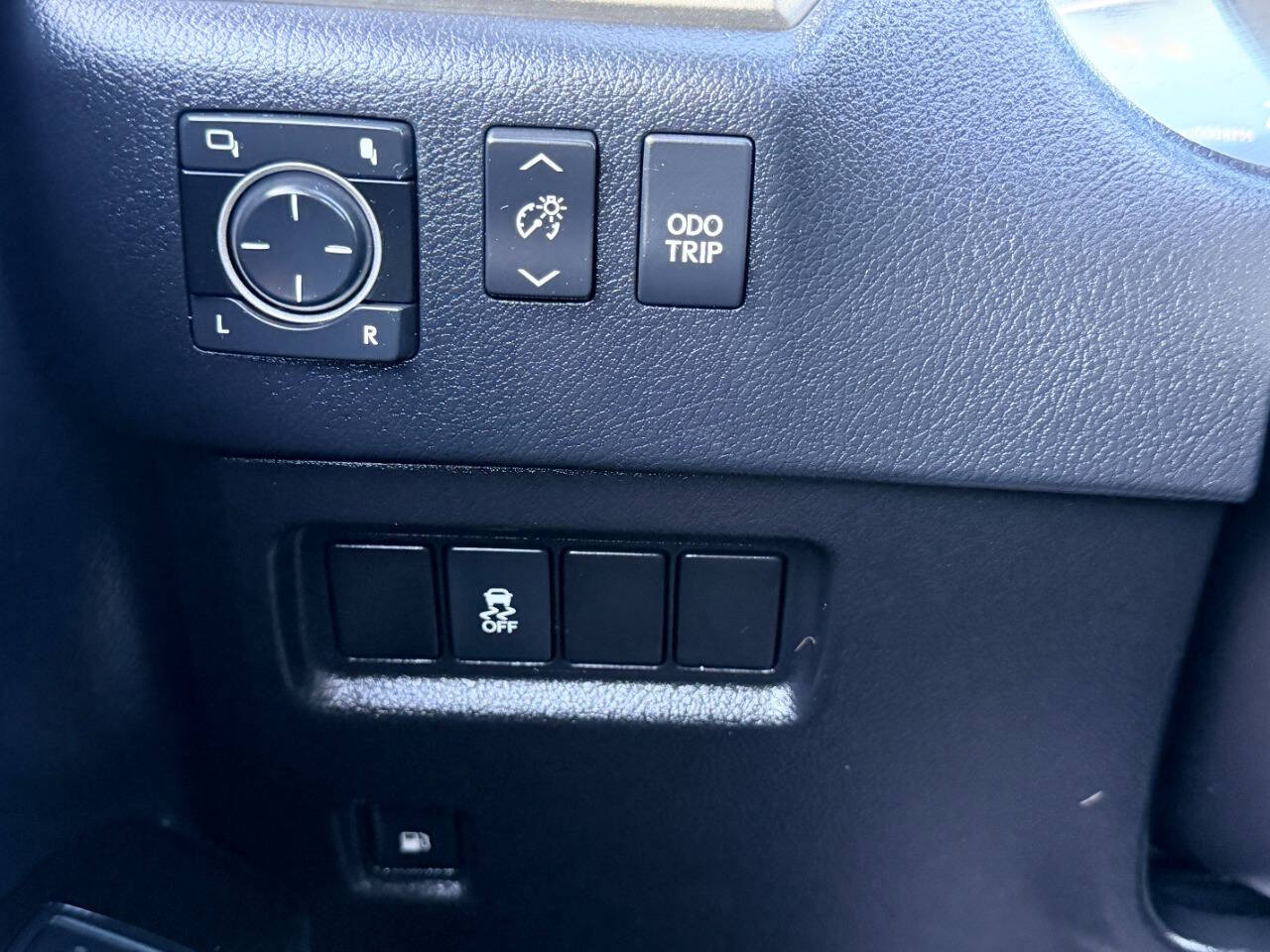 LexusGX 46037