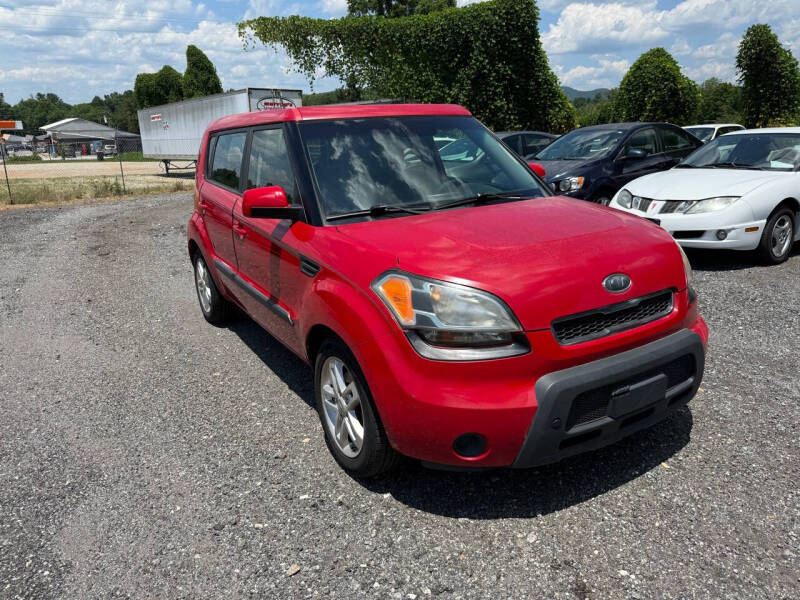2011 Kia Soul +