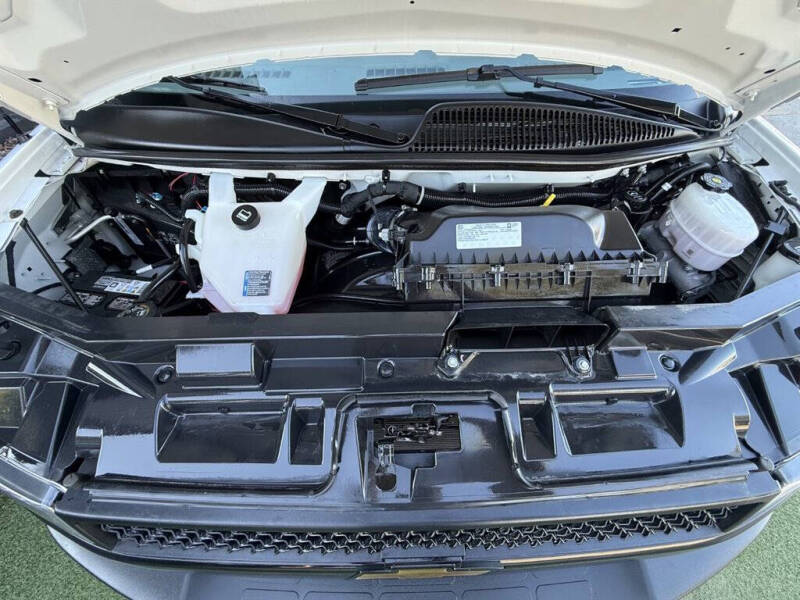 2023 Chevrolet Express LS 3500