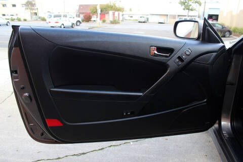 2012 Hyundai Genesis Coupe 2.0T Premium