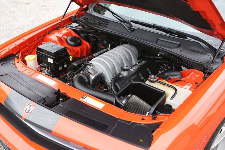 2008 Dodge Challenger SRT8