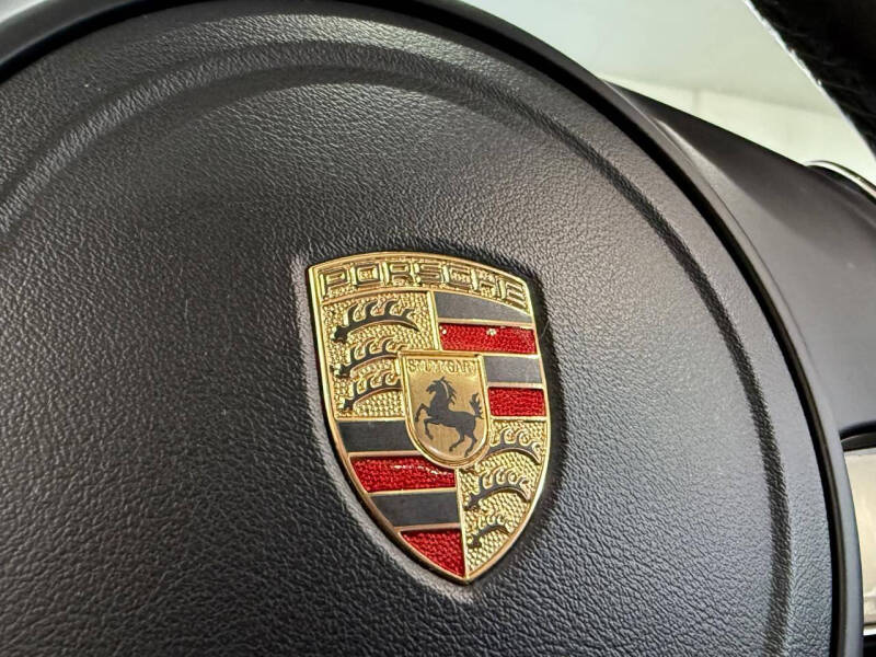 2015 Porsche 911 Carrera