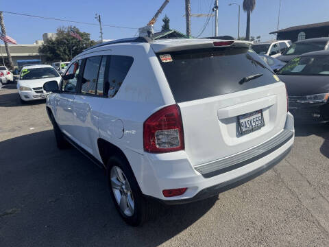 2012 Jeep Compass Sport