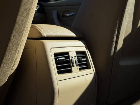 2011 BMW 3 Series 328i