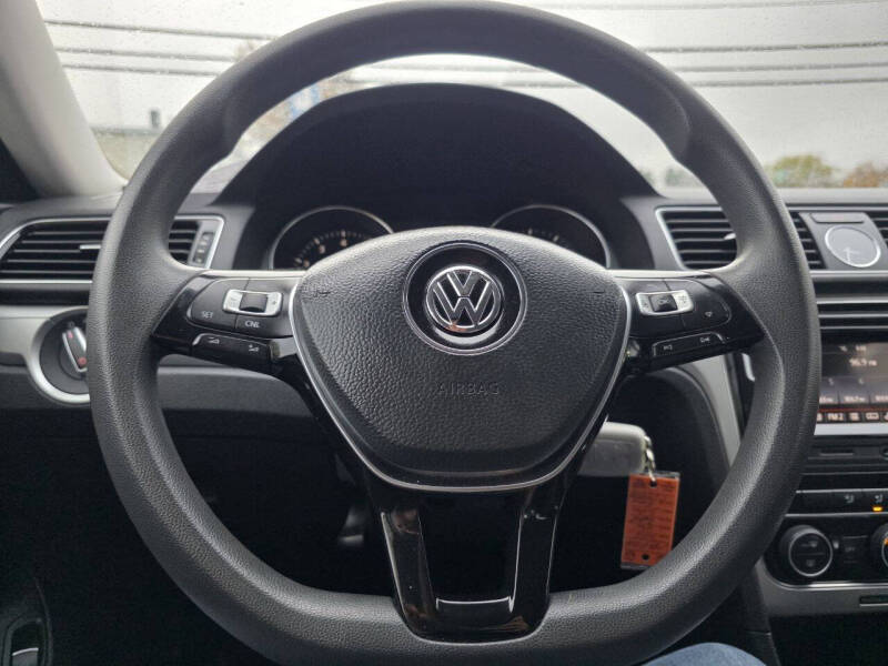 2016 Volkswagen Passat 1.8T S