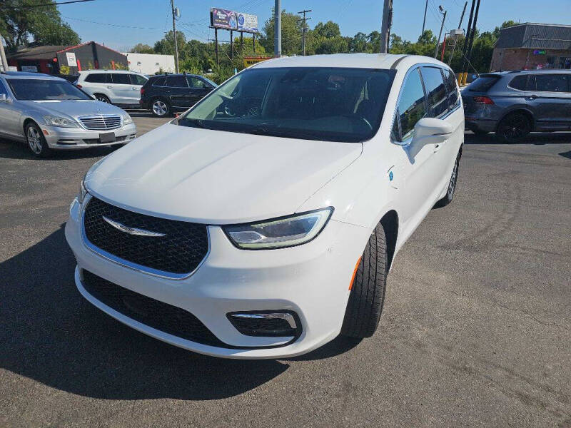 2022 Chrysler Pacifica Hybrid Touring L