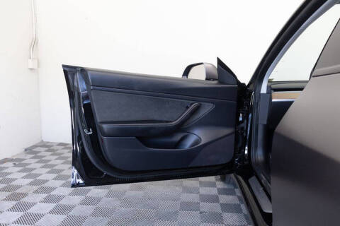 2020 Tesla Model 3 Standard Range Plus