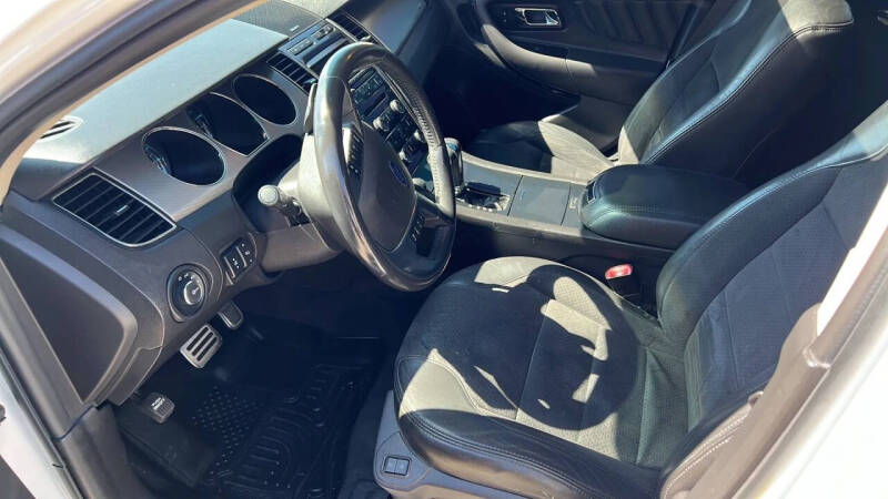 2010 Ford Taurus SHO