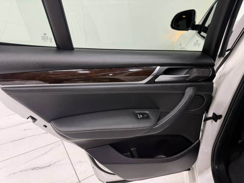 2017 BMW X3 sDrive28i