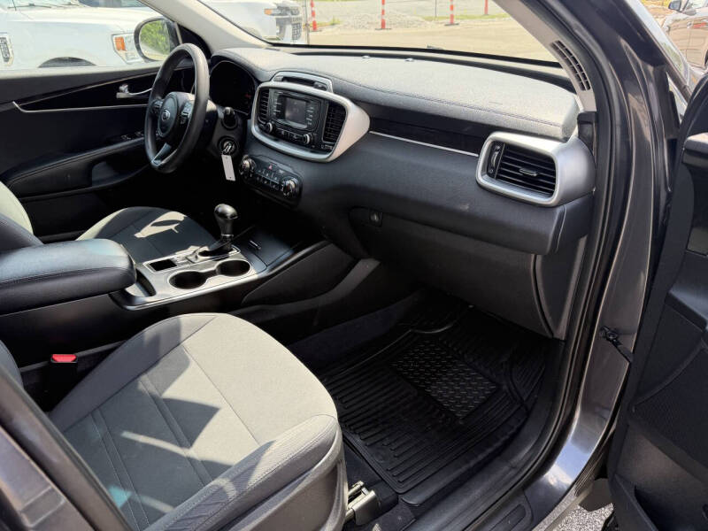 2017 Kia Sorento LX V6