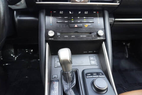 2017 Lexus IS 200t