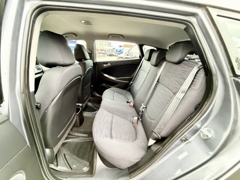 2017 Hyundai Accent SE