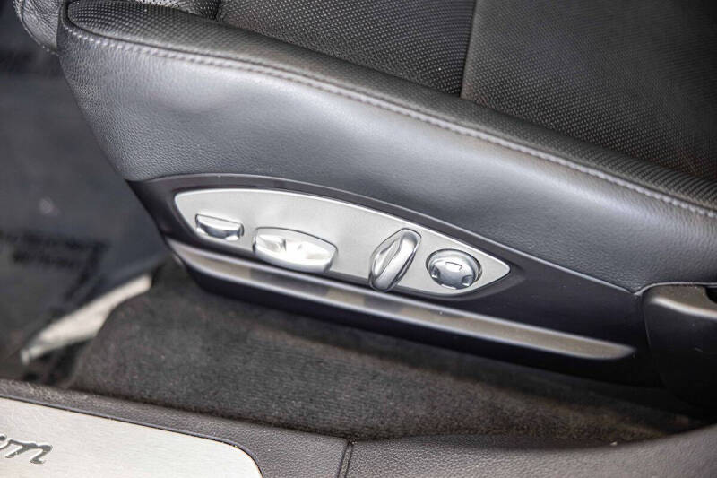 2016 Porsche Panamera 4 Edition