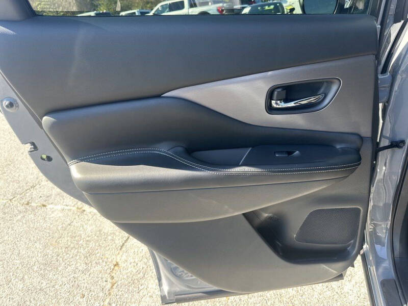 2024 Nissan Murano SV