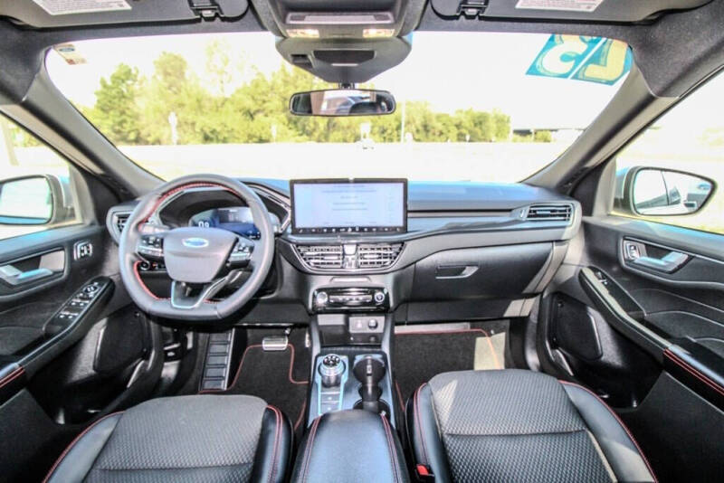 2023 Ford Escape ST-Line Select