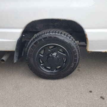 2014 Ford E-Series E-150