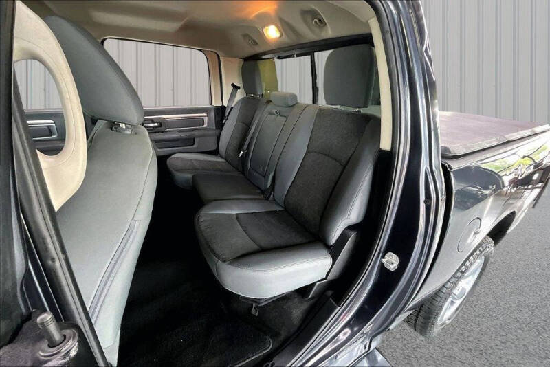 2017 RAM 1500 SLT