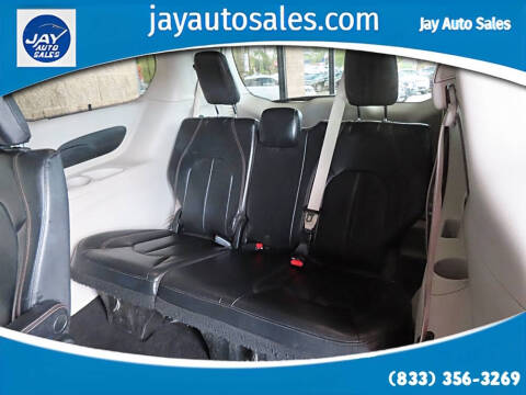 2018 Chrysler Pacifica Touring L