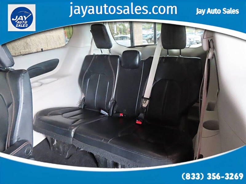 2018 Chrysler Pacifica Touring L