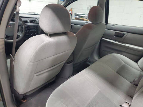 2005 Ford Taurus SE