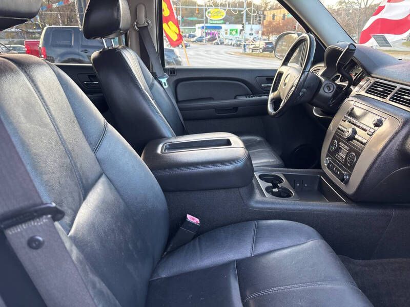 2008 Chevrolet Suburban LTZ