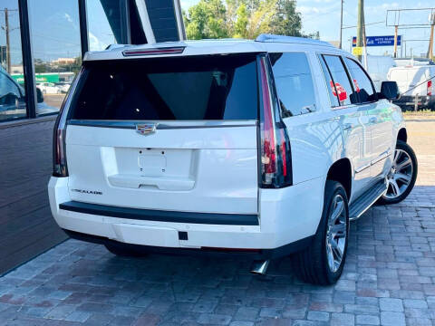 2015 Cadillac Escalade Luxury