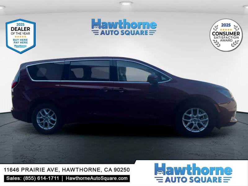 2021 Chrysler Voyager LX