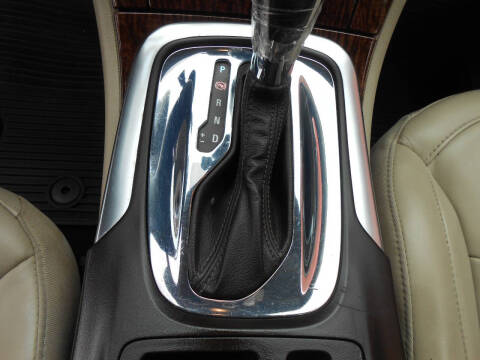 2013 Buick Regal Premium 1