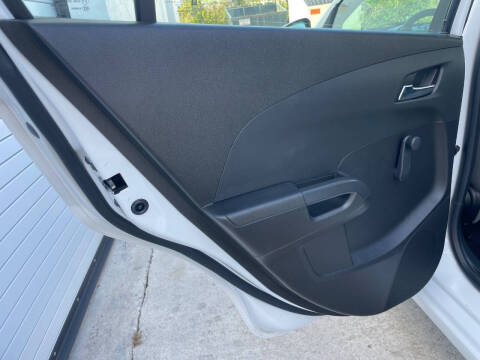 2012 Chevrolet Sonic LS