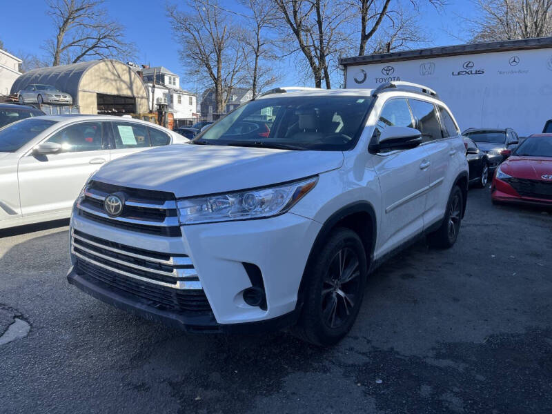 2019 Toyota Highlander LE