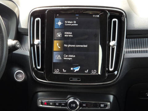 2021 Volvo XC40 T5 R-Design