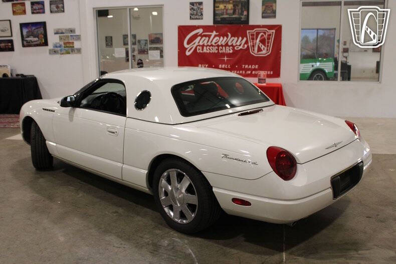 2002 Ford Thunderbird Deluxe