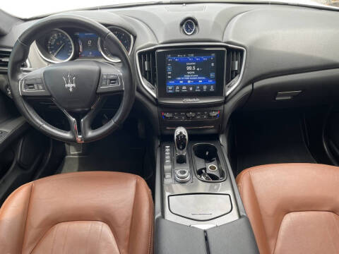 2017 Maserati Ghibli