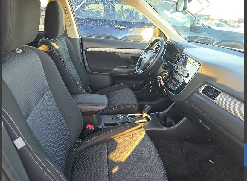 2016 Mitsubishi Outlander for sale at Auto Empire in Chicago, IL