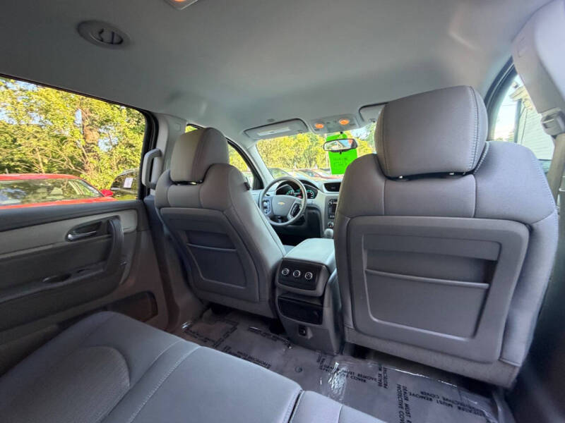 2017 Chevrolet Traverse LS