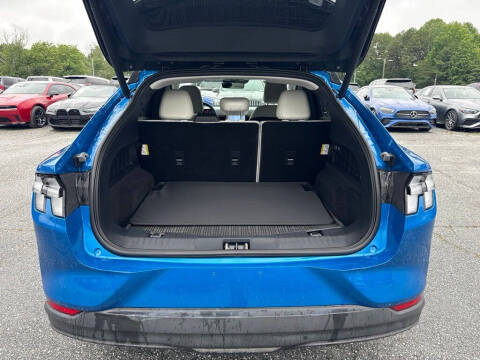 2025 Ford Mustang Mach-E Premium