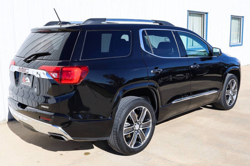 2019 GMC Acadia Denali