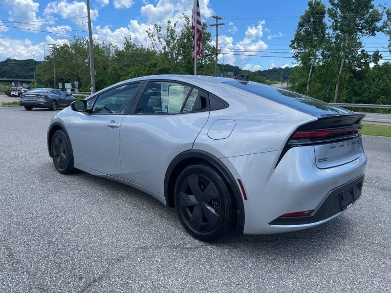 2026 Toyota Prius LE