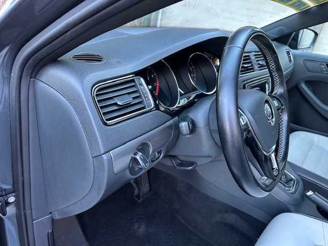 2016 Volkswagen Jetta 1.8T Sport