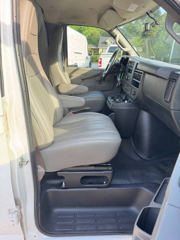 2019 Chevrolet Express 2500