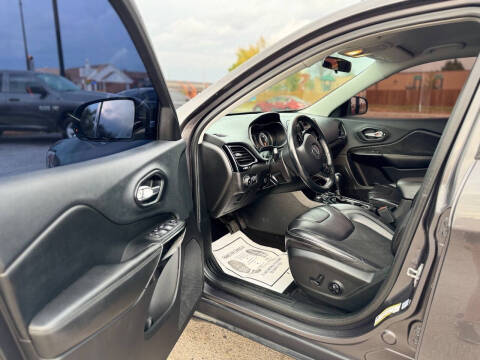 2019 Jeep Cherokee Latitude Plus