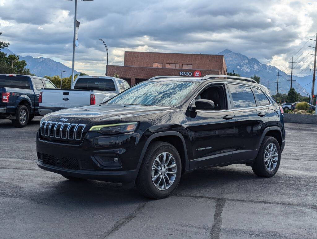 2021 Jeep Cherokee for sale at Axio Auto Boise in Boise, ID