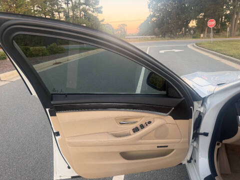 2015 BMW 5 Series 528i