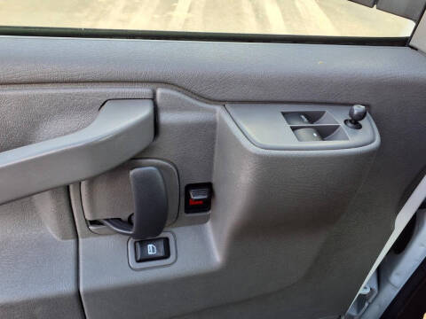 2024 Chevrolet Express LT 3500
