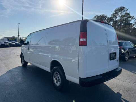 2023 GMC Savana 2500