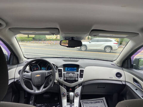 2013 Chevrolet Cruze LS Auto