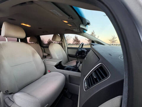 2015 Kia Sedona L