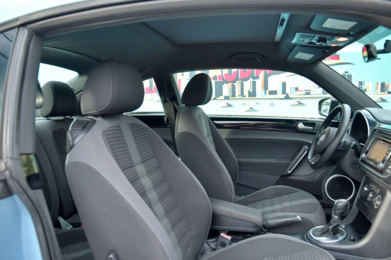 2014 Volkswagen Beetle R-Line PZEV