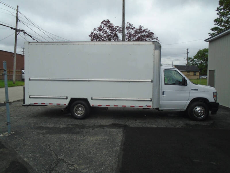 2022 Ford E-Series E-350 SD
