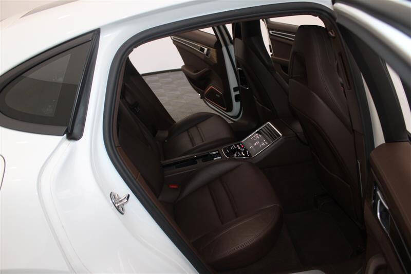 2018 Porsche Panamera